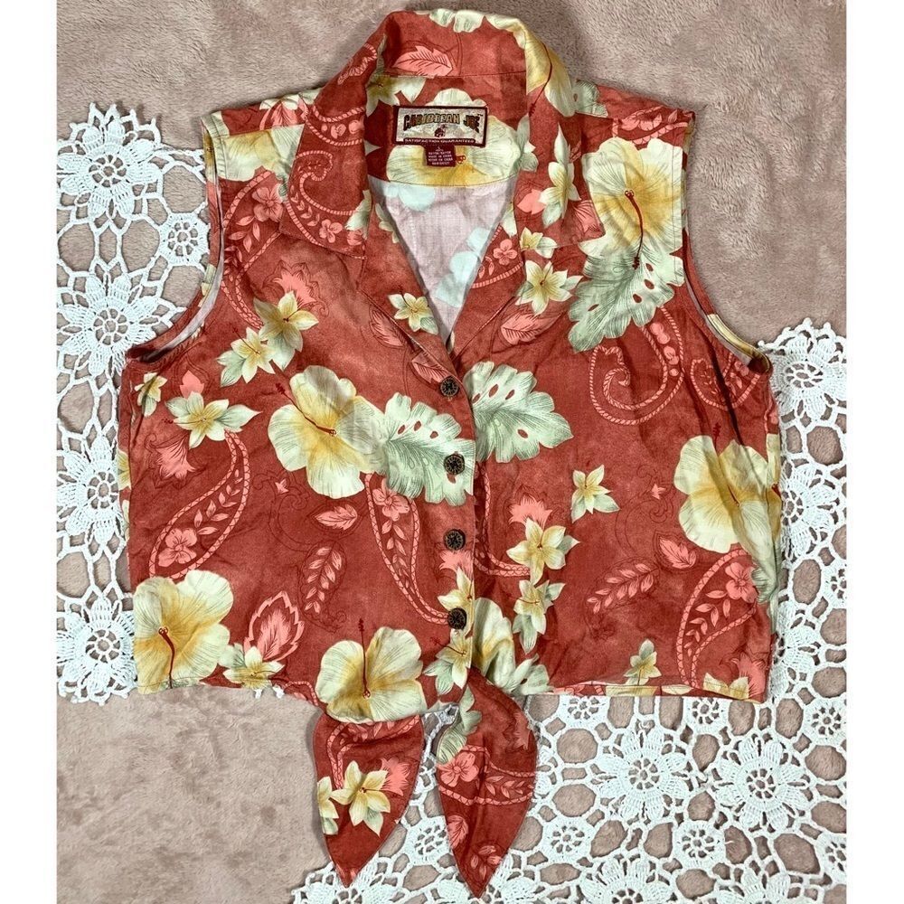 ‎Caribbean Joe Hawaiian Floral Tie Top Button Down
